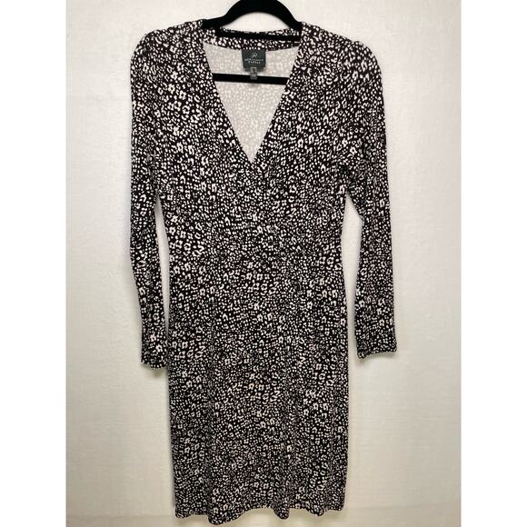 Adrianna Pappel Black/White Knee Length Faux Wrap Dress size 4 - Picture 1 of 4